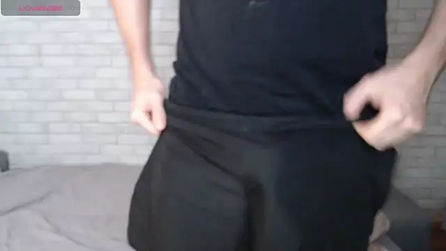 Alexxx horny online show from 28, 11, 2025