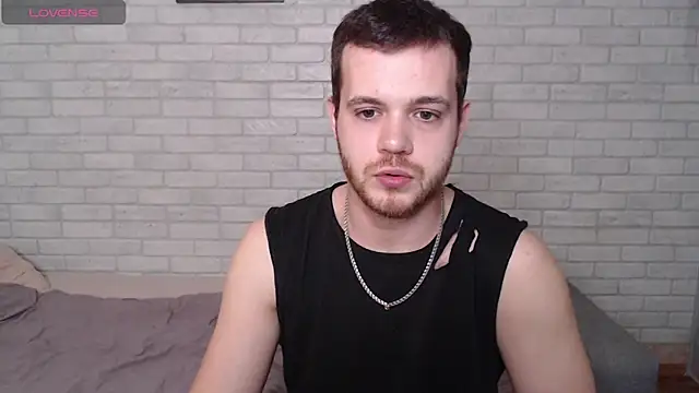 Snapshot of Alexxx_horny chatting on 3, 5, 2026 Alexxx horny online show from 3, 5, 2026