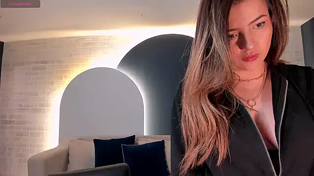 AmyWood online show from 6, 1, 2025