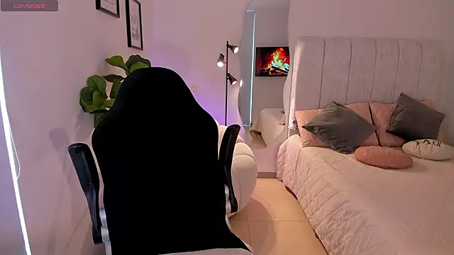 AmyWood online show from 24, 3, 2026