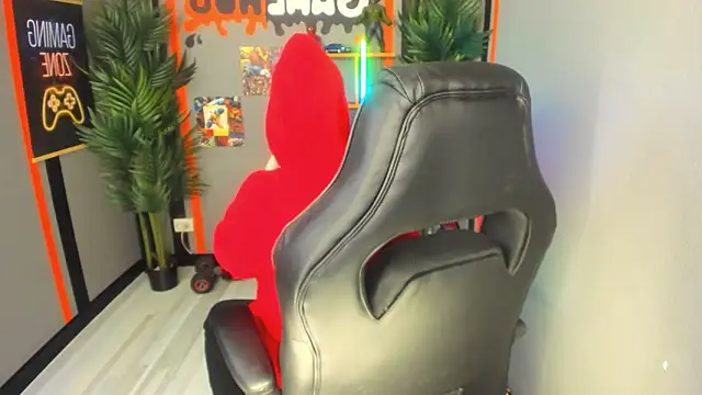 Snapshot of AnaMills chatting on 9, 2, 2026 AnaMills online show from 9, 2, 2026