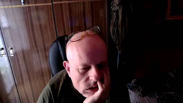 Snapshot of jgs54 chatting on 11, 6, 2026 jgs54 online show from 11, 6, 2026