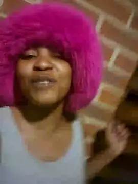 Snapshot of BlueberryDiamond chatting on 10, 1, 2025 BlueberryDiamond online show from 10, 1, 2025