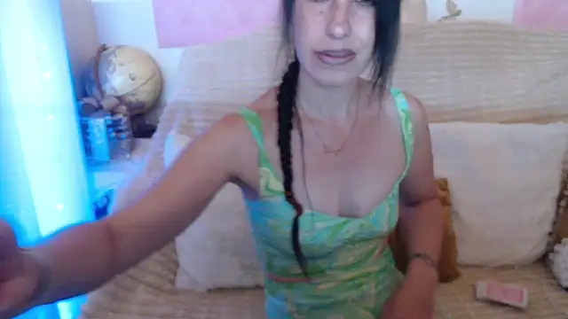 Snapshot of -carla- chatting on 4, 7, 2026 -carla- online show from 4, 7, 2026