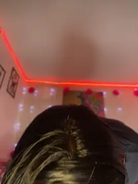 Snapshot of Emma_Brown_12 chatting on 22, 4, 2026 Emma Brown 12 online show from 22, 4, 2026