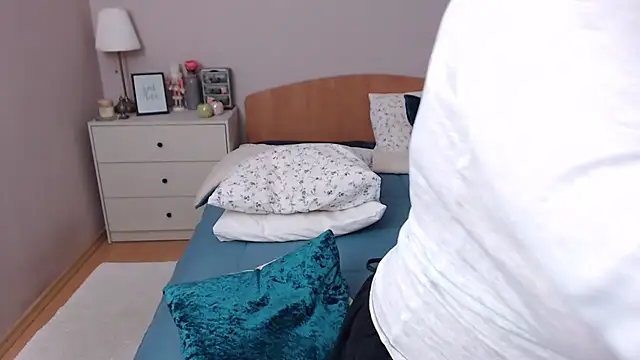 LeveMe2Nightt online show from 11, 11, 2025