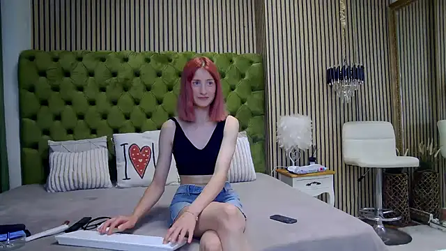 SiennaShapiro online show from 9, 7, 2026