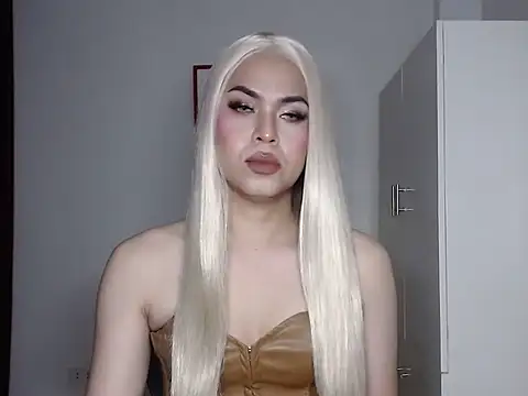 MistressLuna1 online show from 3, 10, 2025