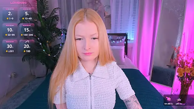 Snapshot of Laly_Peach chatting on 29, 12, 2024 Laly Peach online show from 29, 12, 2024