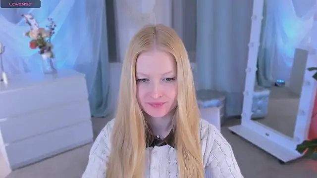 Snapshot of Laly_Peach chatting on 28, 1, 2025 Laly Peach online show from 28, 1, 2025
