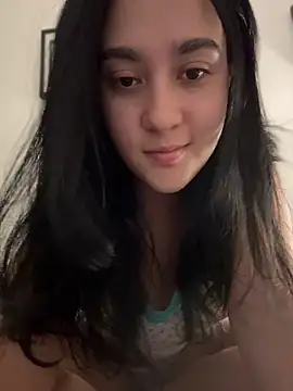 Snapshot of Nina_lovi chatting on 23, 7, 2026 Nina lovi online show from 23, 7, 2026