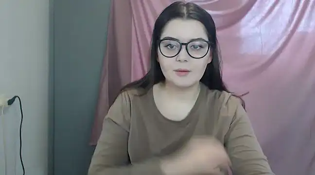 Snapshot of ohhhMie chatting on 15, 2, 2025 ohhhMie online show from 15, 2, 2025