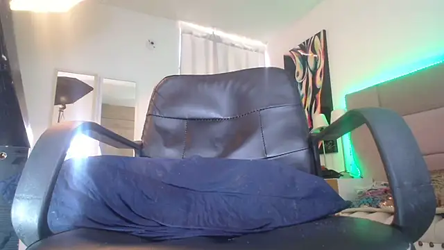 lizzy squirt online show from 1, 6, 2026