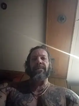 Snapshot of trucker1979 chatting on 2, 3, 2026 trucker1979 online show from 2, 3, 2026