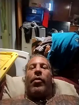 Snapshot of trucker1979 chatting on 5, 7, 2026 trucker1979 online show from 5, 7, 2026