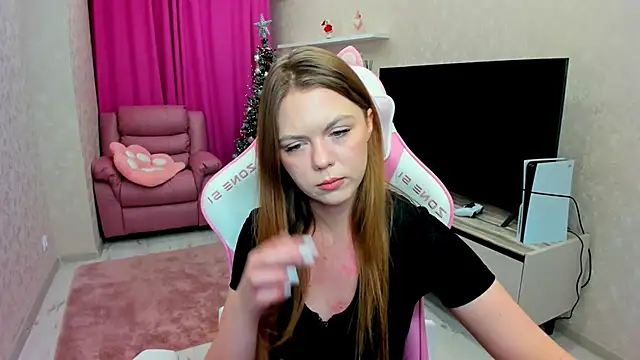 Strawberrye online show from 12, 1, 2026