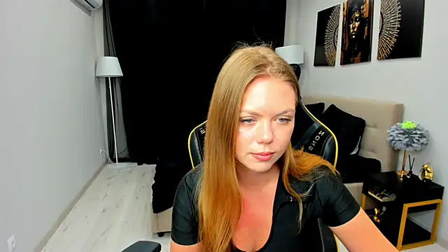 Strawberrye online show from 8, 2, 2026