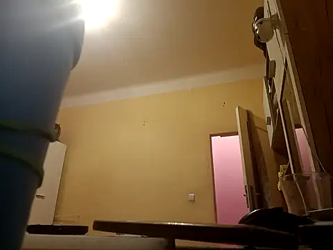 Snapshot of MrWhitePL chatting on 13, 2, 2025 MrWhitePL online show from 13, 2, 2025