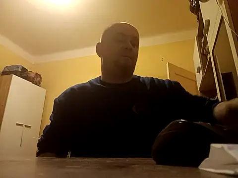 Snapshot of MrWhitePL chatting on 25, 2, 2025 MrWhitePL online show from 25, 2, 2025