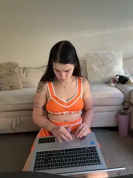 Snapshot of joeystaciee chatting on 13, 11, 2025 joeystaciee online show from 13, 11, 2025