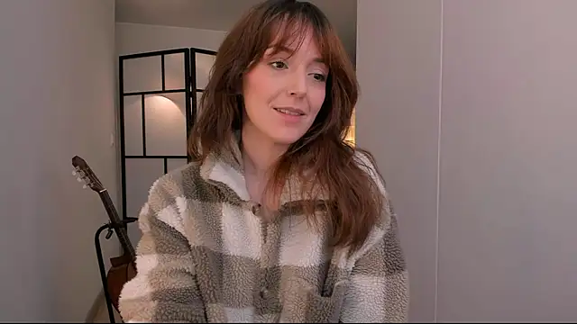 Snapshot of molly_marmalade_ chatting on 7, 7, 2026 molly marmalade online show from 7, 7, 2026