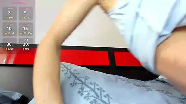 suuzykiss online show from 10, 11, 2025