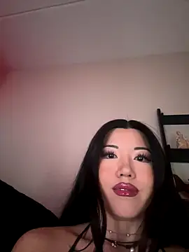 Snapshot of Amanita_Bloom chatting on 5, 10, 2025 Amanita Bloom online show from 5, 10, 2025