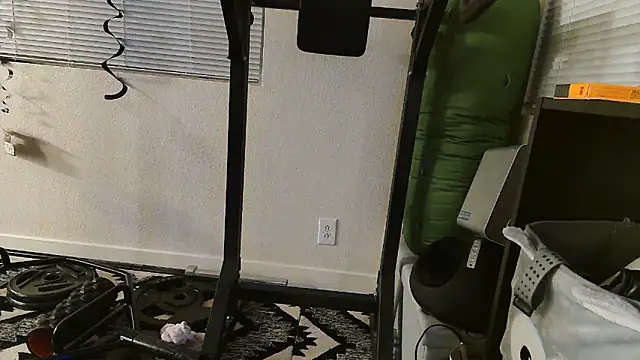 Snapshot of Dick_and_muscles chatting on 5, 3, 2025 Dick and muscles online show from 5, 3, 2025