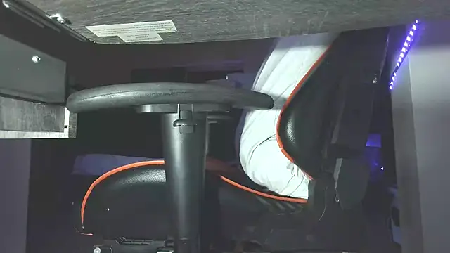 Snapshot of Dick_and_muscles chatting on 9, 9, 2025 Dick and muscles online show from 9, 9, 2025