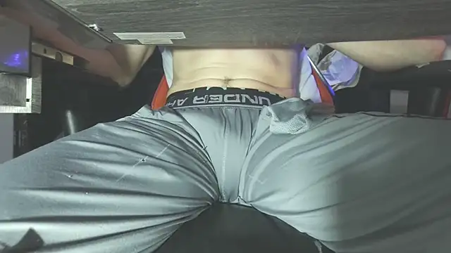 Snapshot of Dick_and_muscles chatting on 21, 9, 2025 Dick and muscles online show from 21, 9, 2025