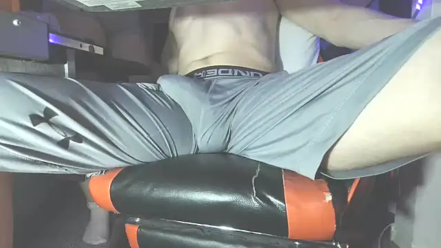 Snapshot of Dick_and_muscles chatting on 11, 10, 2025 Dick and muscles online show from 11, 10, 2025