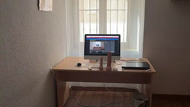 pinkgirls18 online show from 9, 2, 2026