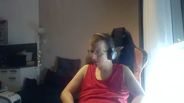 Snapshot of David250692 chatting on 24, 6, 2026 David250692 online show from 24, 6, 2026
