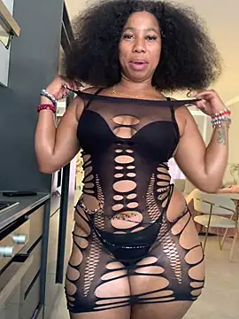 CurvyDesire1 online show from 5, 4, 2026