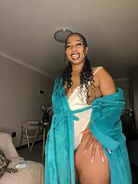 Snapshot of CurvyDesire1 chatting on 3, 7, 2026 CurvyDesire1 online show from 3, 7, 2026