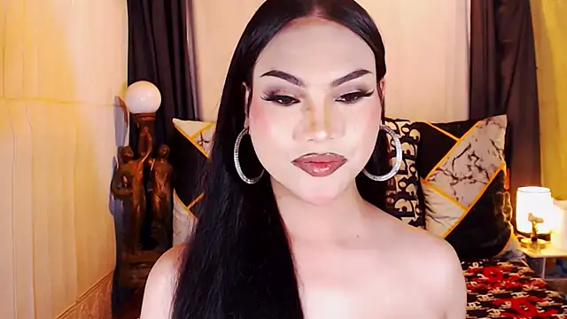 Snapshot of UrsexiestTammy chatting on 15, 11, 2025 UrsexiestTammy online show from 15, 11, 2025