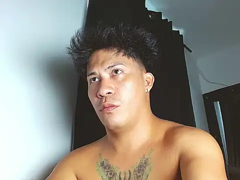 Snapshot of boyhot23x chatting on 14, 3, 2026 boyhot23x online show from 14, 3, 2026