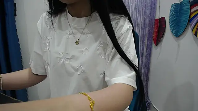 Snapshot of Aminababiew chatting on 2, 4, 2026 Aminababiew online show from 2, 4, 2026