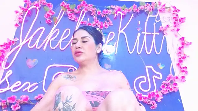 Snapshot of JakelineKitty chatting on 28, 11, 2025 JakelineKitty online show from 28, 11, 2025