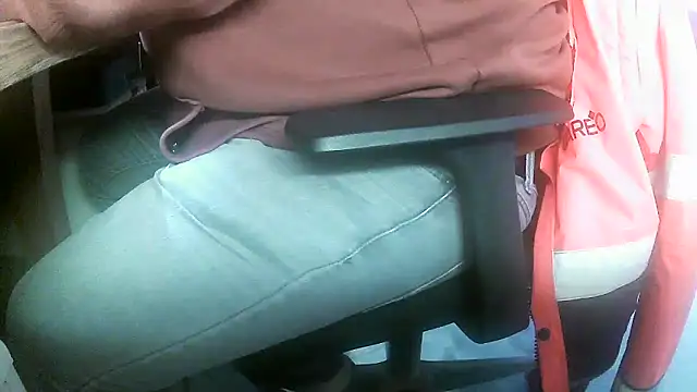 Snapshot of Cygnus58topchef chatting on 12, 2, 2026 Cygnus58topchef online show from 12, 2, 2026