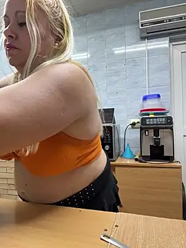 SabinaSweety online show from 29, 3, 2026