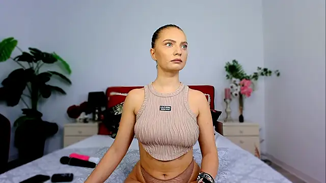 Snapshot of SashaRizz chatting on 5, 11, 2025 SashaRizz online show from 5, 11, 2025