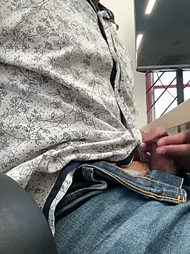 Snapshot of knobhead2020 chatting on 6, 4, 2026 knobhead2020 online show from 6, 4, 2026