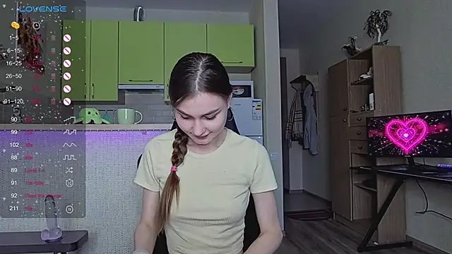 Snapshot of _Sweet_Lilit_ chatting on 15, 12, 2024  Sweet Lilit  online show from 15, 12, 2024