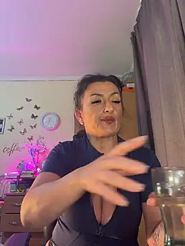 Snapshot of Hotangel75 chatting on 17, 6, 2026 Hotangel75 online show from 17, 6, 2026