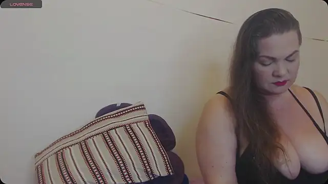 Lady Adrianna online show from 16, 9, 2025