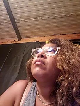 Snapshot of mila38 chatting on 30, 9, 2025 mila38 online show from 30, 9, 2025