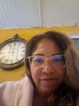 Snapshot of mila38 chatting on 10, 10, 2025 mila38 online show from 10, 10, 2025