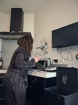 Clara-xoxo online show from 19, 2, 2026