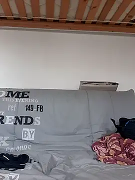 Snapshot of Lentbulant chatting on 7, 10, 2025 Lentbulant online show from 7, 10, 2025